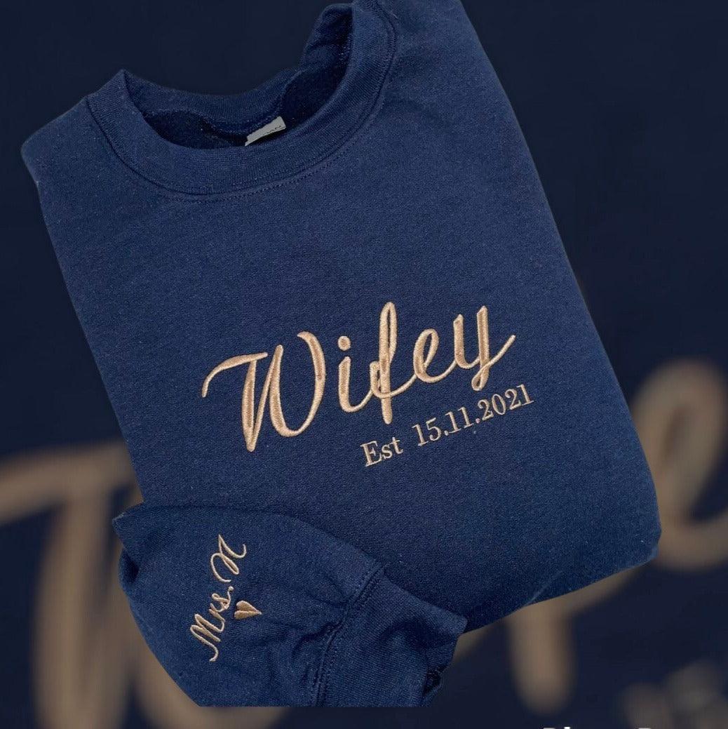 custom-embroidered-bride-wifey-husband-personalised-couple-embroidered-sweatshirt