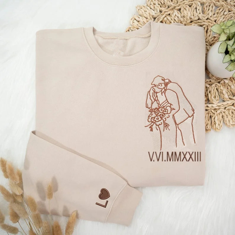 custom-couple-photo-outline-embroidered-roman-numeral-anniversary-t-shirt-sweatshirt-hoodie