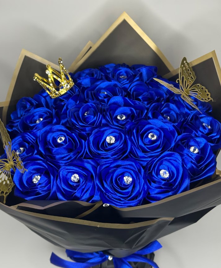 eternal-rose-bouquet-handmade-from-satin-ribbon-valentines-couples-gift-1st-anniversary-gift