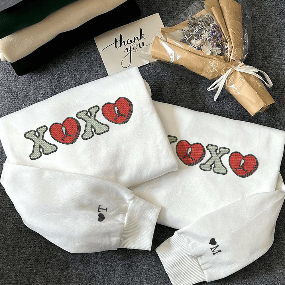 custom-embroidered-hoodies-for-couples-cute-xoxo-valentine-couples-embroidered-hoodie